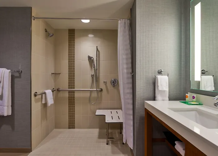 Hyatt Place River North 3*